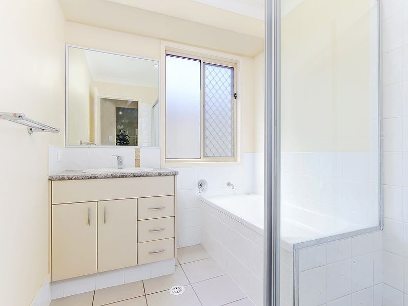 3 Chanel Place, Durack QLD 4077