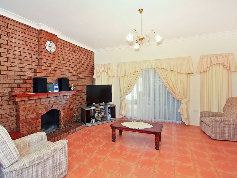 5 Eleanor Court, Camira QLD 4300