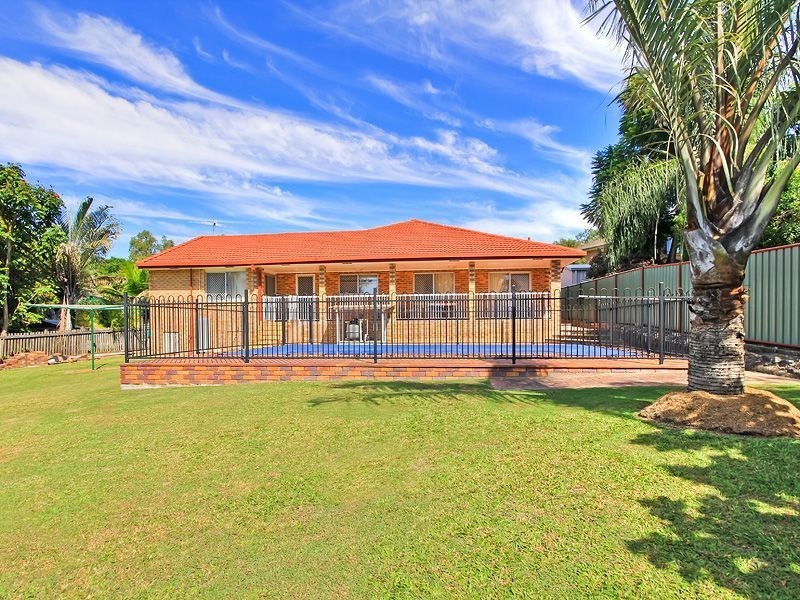 5 Eleanor Court, Camira QLD 4300