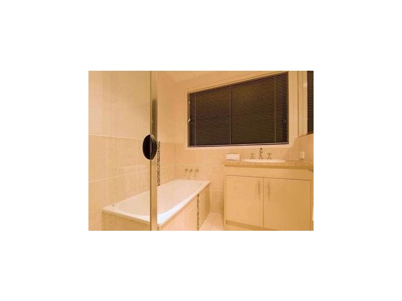 6 Savannah Place, Forest Lake QLD 4078