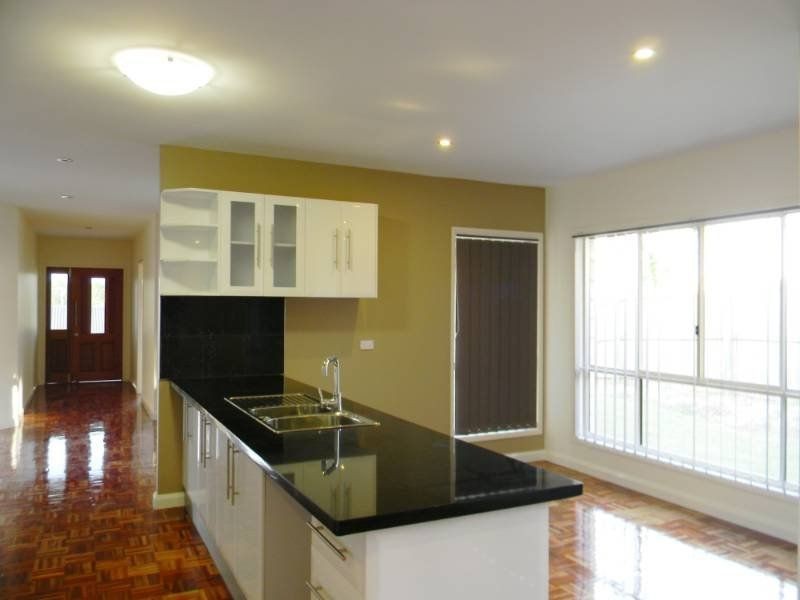 7 North Shore Way, Springfield Lakes QLD 4300