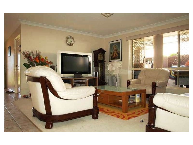 14 Cambridge Crescent, Forest Lake QLD 4078