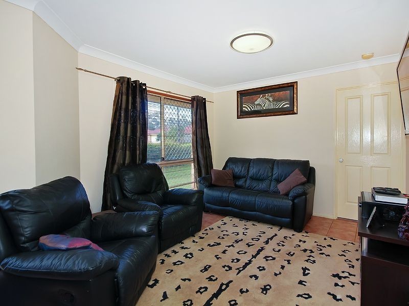 2 Shamrock Street, Crestmead QLD 4132