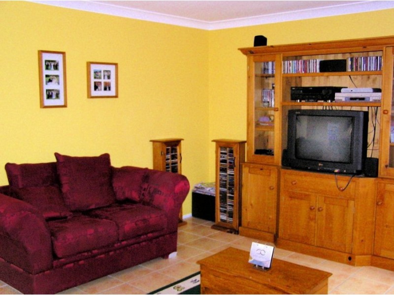 10 Radiata Place, Forest Lake QLD 4078