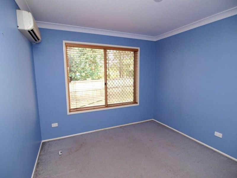 10 Radiata Place, Forest Lake QLD 4078