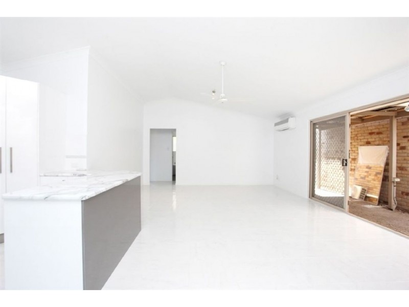 10 Fraser Place, Forest Lake QLD 4078