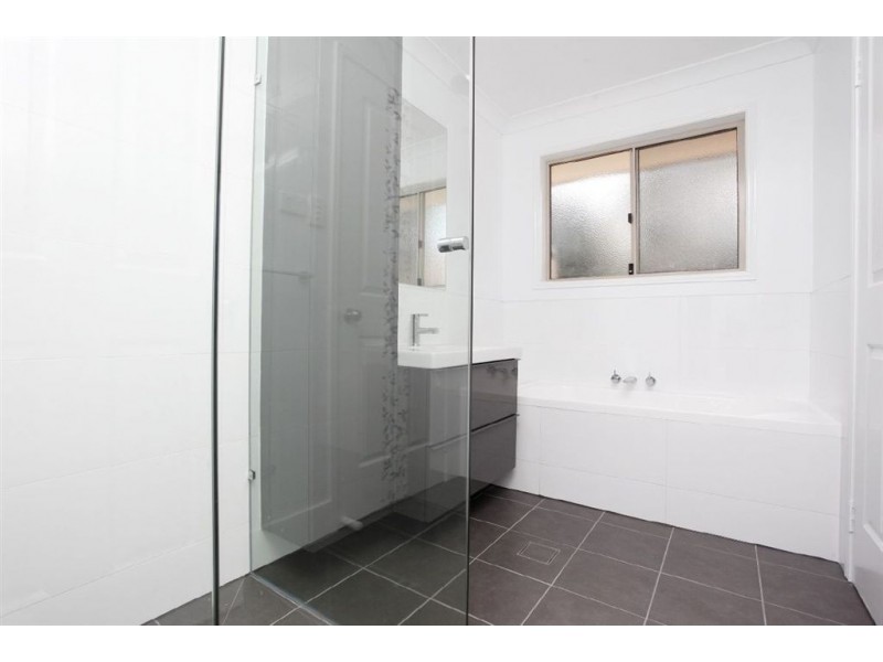 10 Fraser Place, Forest Lake QLD 4078