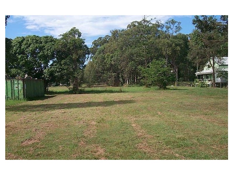 4 Citron Street, Macleay Island QLD 4184
