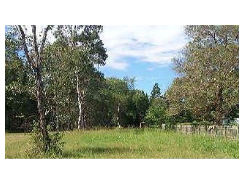 4 Citron Street, Macleay Island QLD 4184