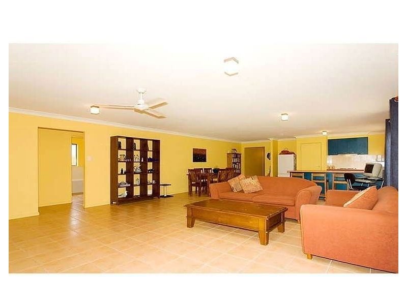 4 Amadeus Circuit, Springfield Lakes QLD 4300