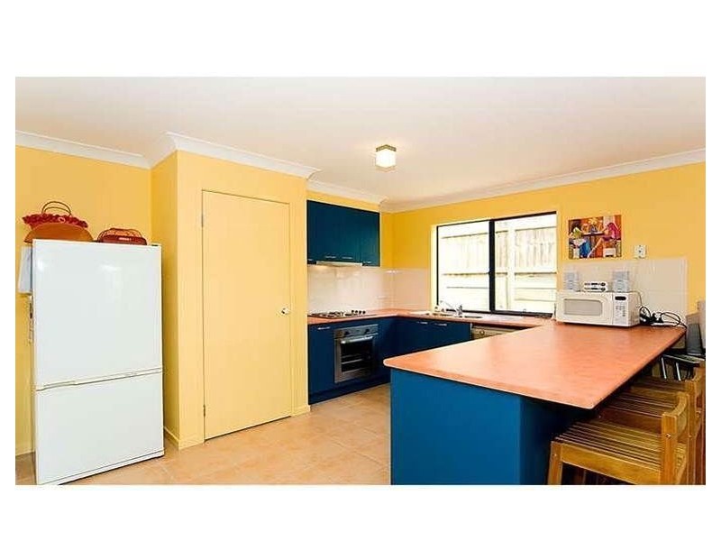 4 Amadeus Circuit, Springfield Lakes QLD 4300