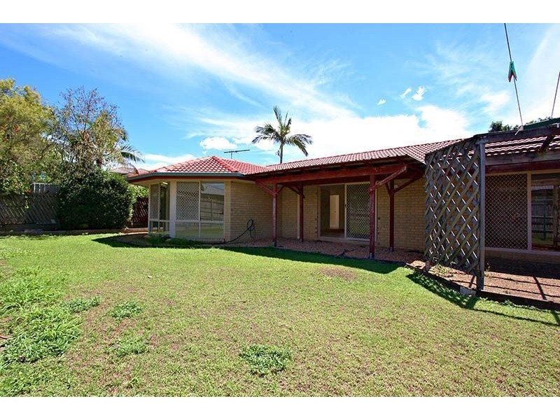 8 Kookaburra Place, Doolandella QLD 4077