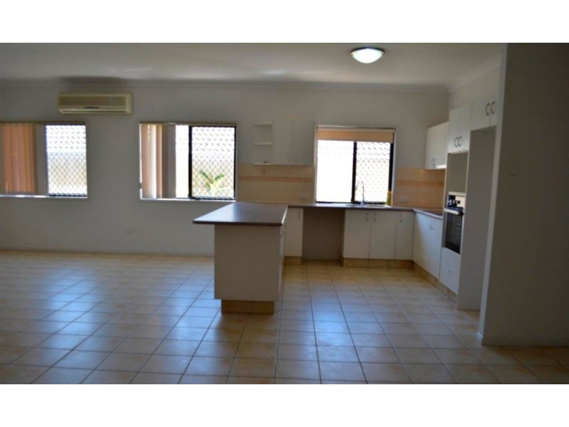 11 Harvard Place, Forest Lake QLD 4078