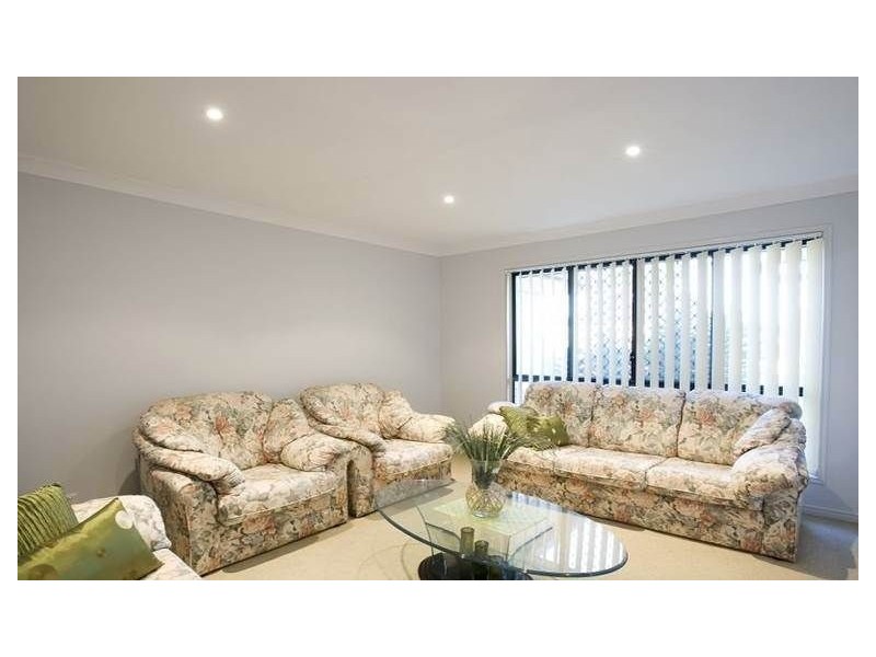 15 Ironbark Place, Heathwood QLD 4110