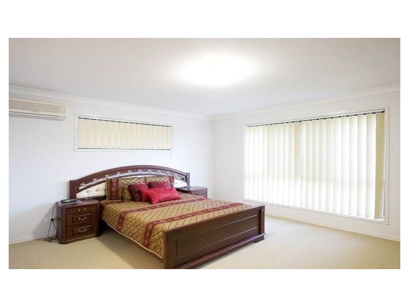 15 Ironbark Place, Heathwood QLD 4110