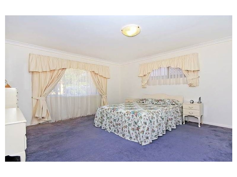 5 Eleanor Court, Camira QLD 4300