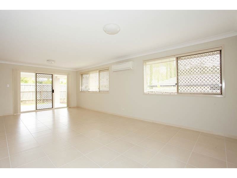 8 Rothburn Street, Doolandella QLD 4077