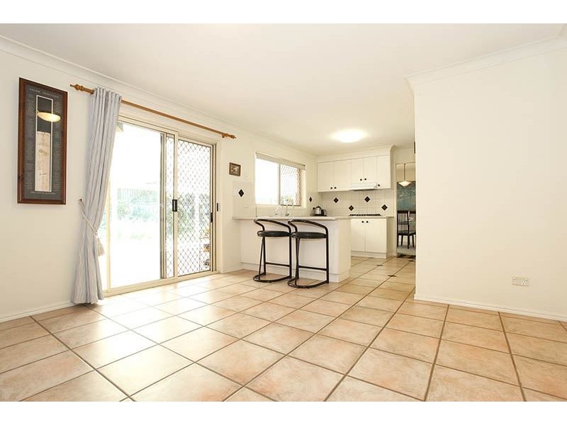 15 Burke Place, Forest Lake QLD 4078