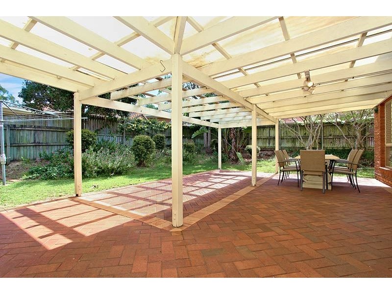 15 Burke Place, Forest Lake QLD 4078