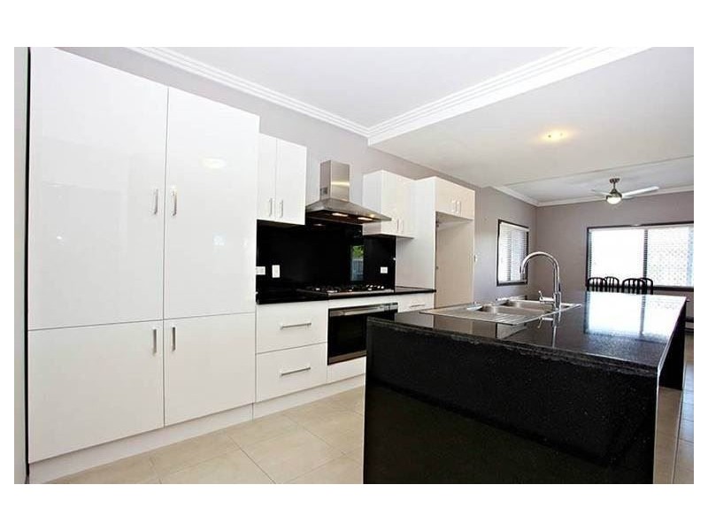 3 Burke Street, Coorparoo QLD 4151