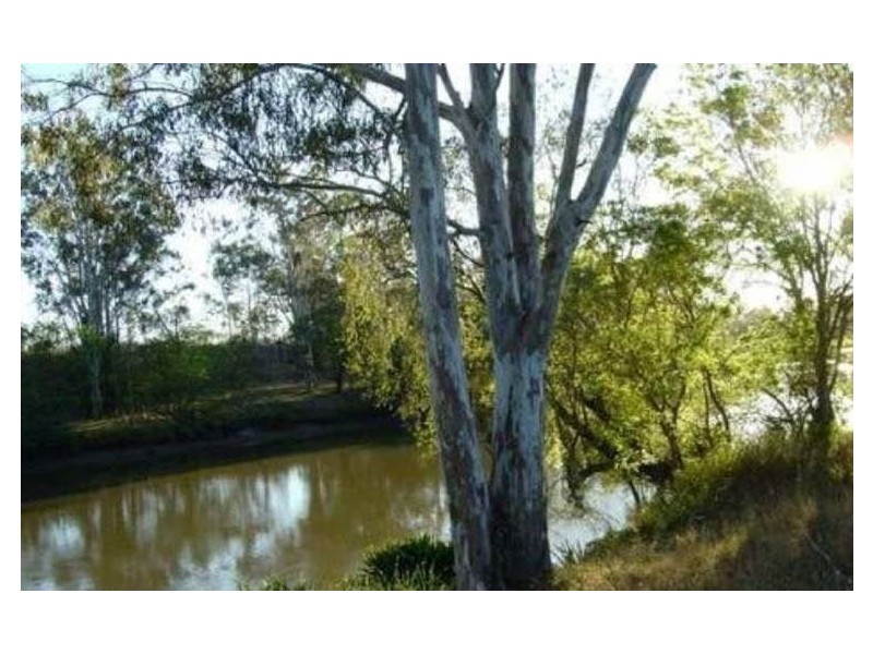 22 White Street, Bundamba QLD 4304