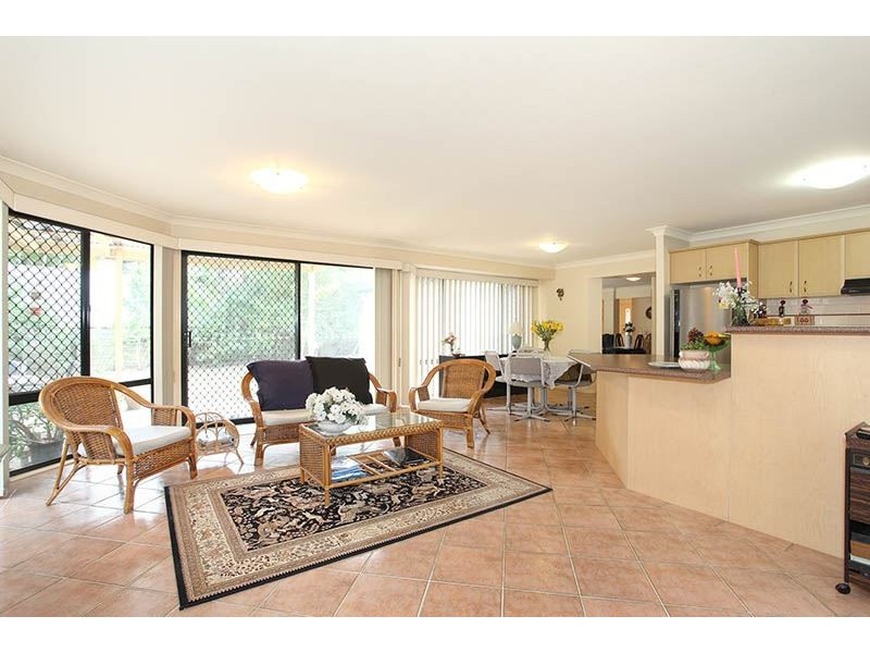 2 Yale Circuit, Forest Lake QLD 4078