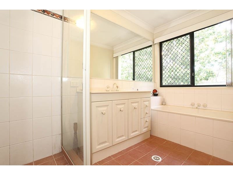 2 Yale Circuit, Forest Lake QLD 4078