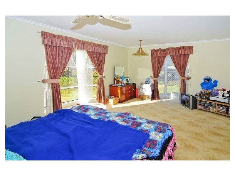 28 Duncan Street, Collingwood Park QLD 4301