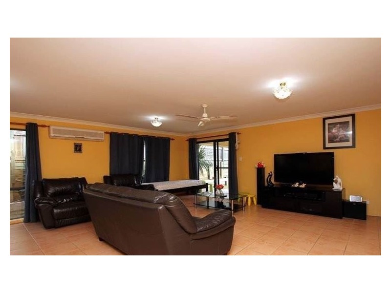 4 Amadeus Circuit, Springfield Lakes QLD 4300