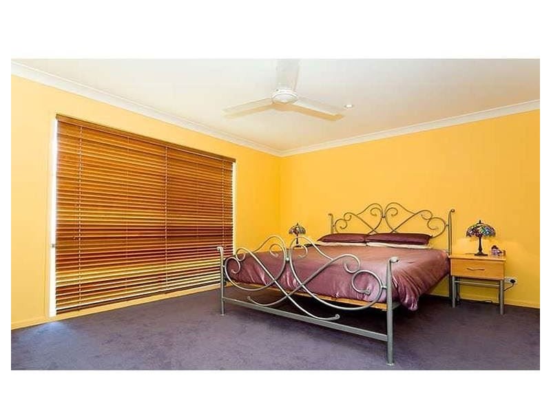 4 Amadeus Circuit, Springfield Lakes QLD 4300