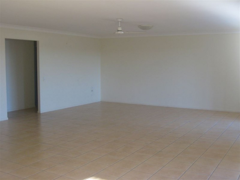 2 Tottenham Crt, Murrumba Downs QLD 4503