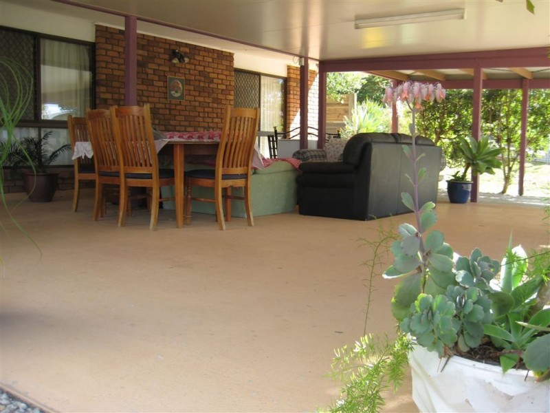 8 Jarvis Street, Holmview QLD 4207