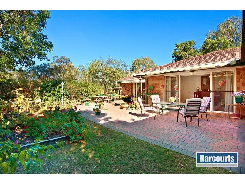 1 Deakin Place, Forest Lake QLD 4078