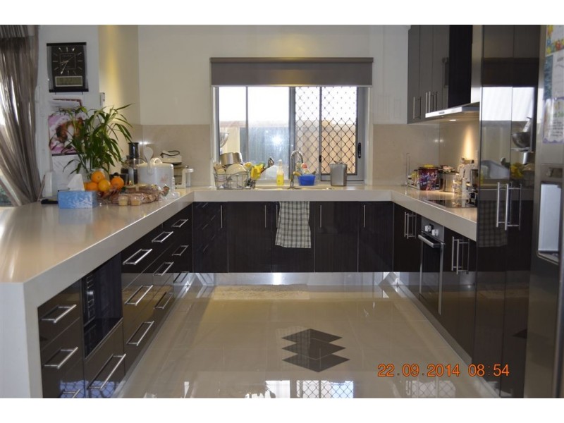 61 Dinnigan Crescent, Durack QLD 4077