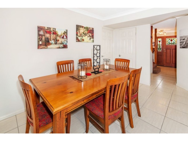 36 Hawthorne Street, Forest Lake QLD 4078