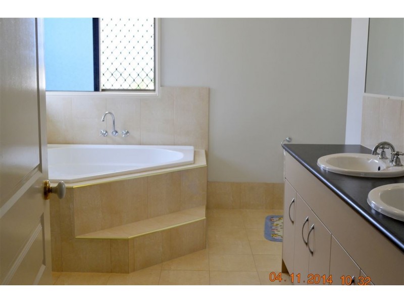 2 Brushwood Cicuit, Forest Lake QLD 4078