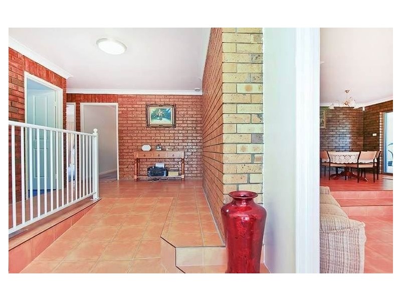 5 Eleanor Court, Camira QLD 4300