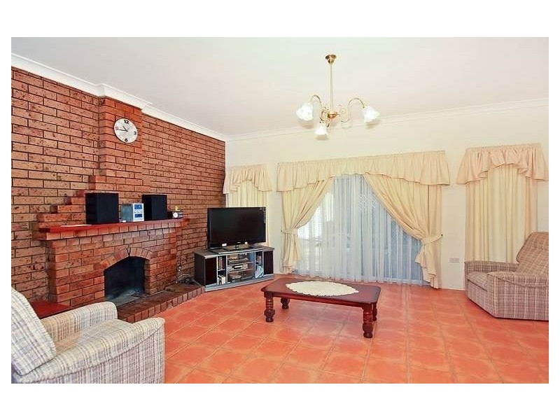 5 Eleanor Court, Camira QLD 4300