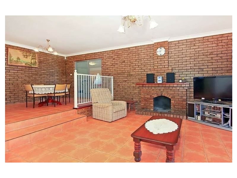 5 Eleanor Court, Camira QLD 4300