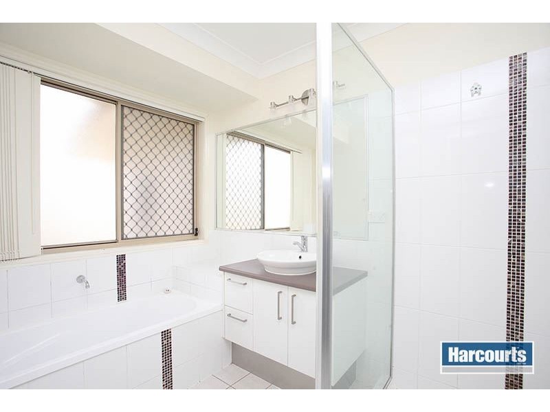 5 Perregreen Street, Doolandella QLD 4077