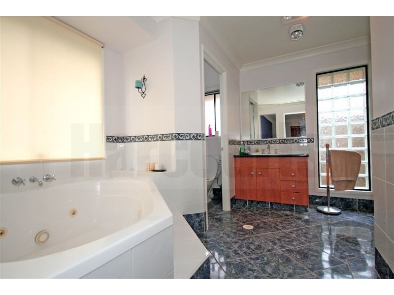 Forest Lake QLD 4078