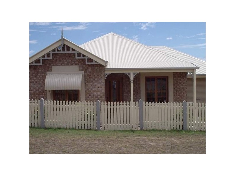 7 Moonbeam Street, Springfield QLD 4300