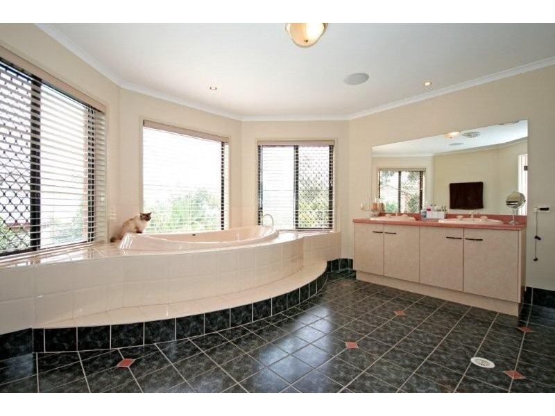 Forest Lake QLD 4078