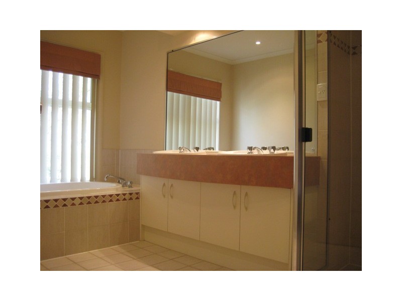 Forest Lake QLD 4078