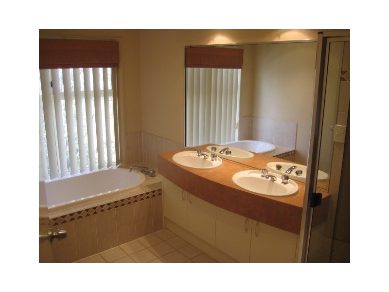 Forest Lake QLD 4078