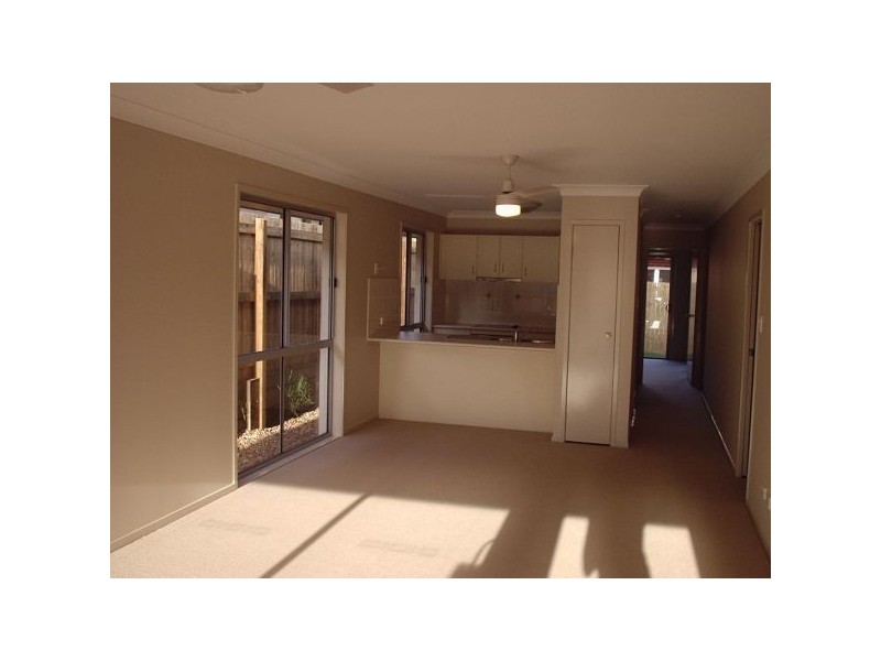 20 Greenleaf Ave, Springfield Lakes QLD 4300