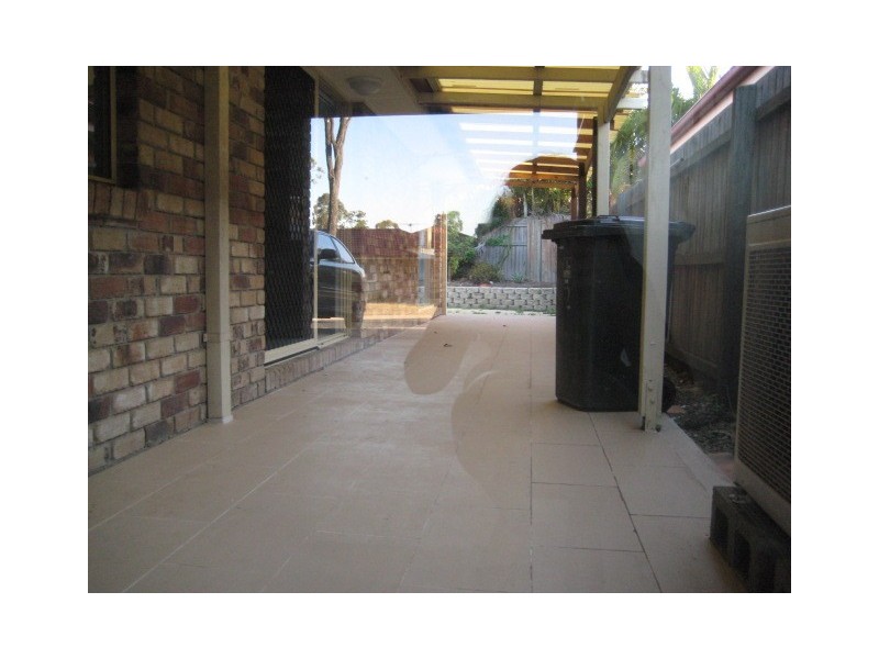 7 Central Street, Forest Lake QLD 4078