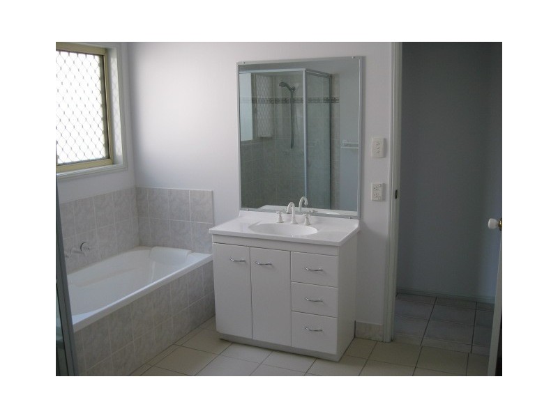 31 Pintail Cres, Forest Lake QLD 4078