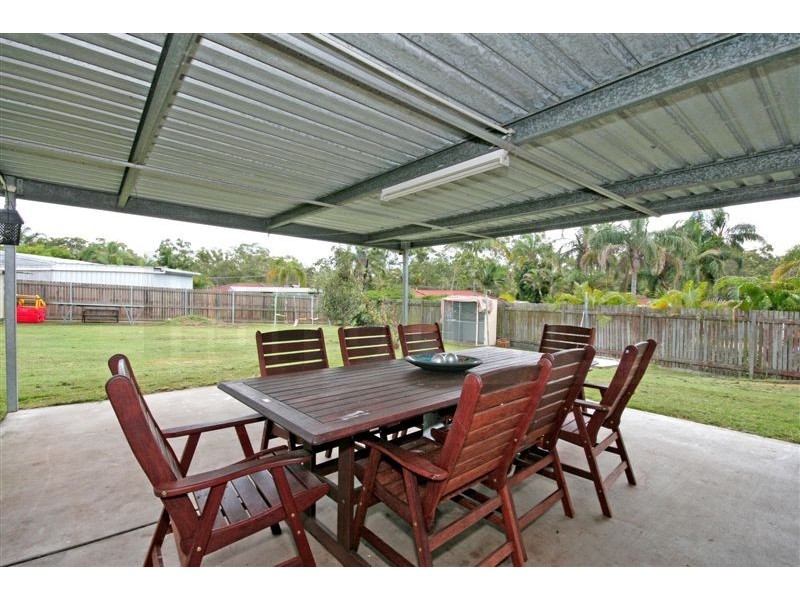 Regents Park QLD 4118