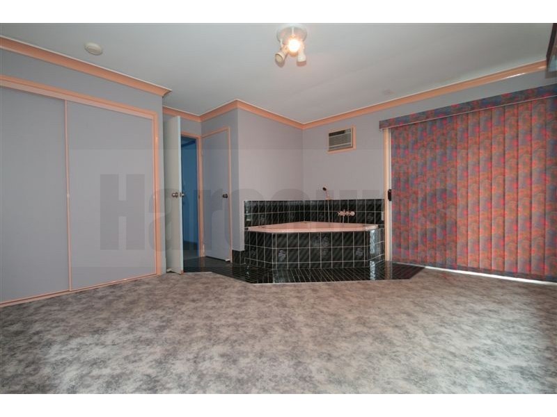 46 Hakari Street, Crestmead QLD 4132